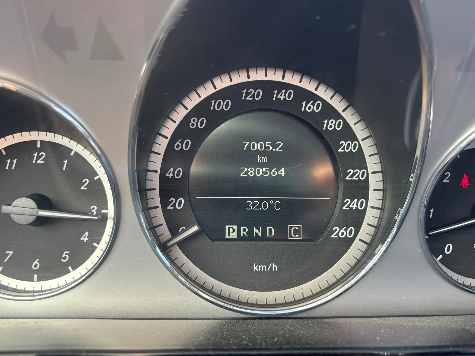 Mercedes-Benz E 350, снимка 11 - Автомобили и джипове - 55969280