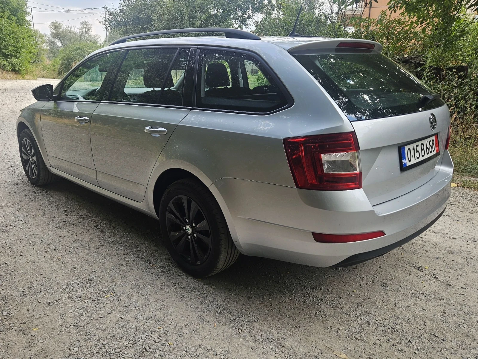 Skoda Octavia 1.6tdi 4x4, снимка 4 - Автомобили и джипове - 56185778