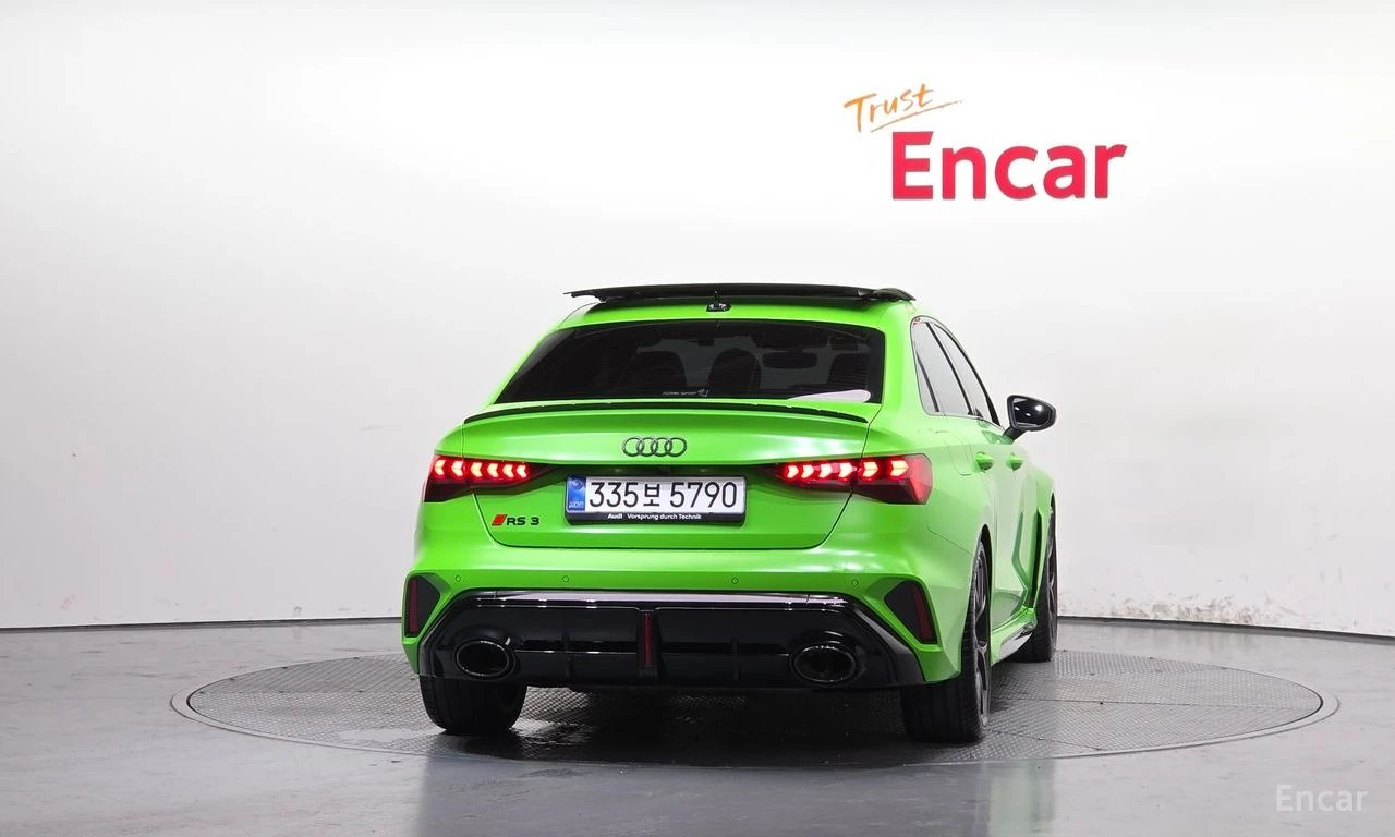 Audi Rs3 2.5T* SONOS* BLACK OPT* ПАНОРАМА* КРАЙНА ЦЕНА, снимка 4 - Автомобили и джипове - 56295170