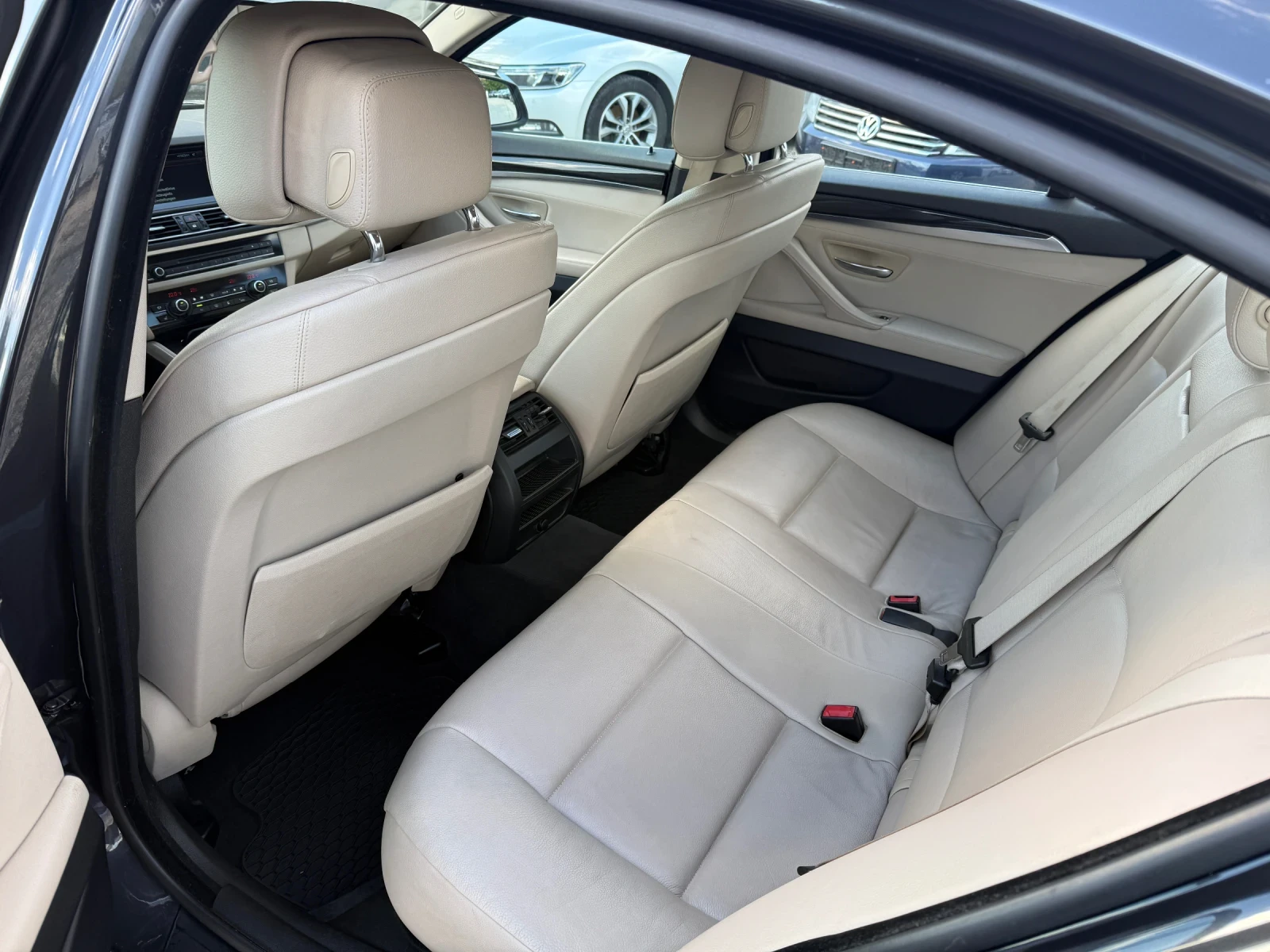 BMW 523 F10 / Automatic, снимка 9 - Автомобили и джипове - 56331203
