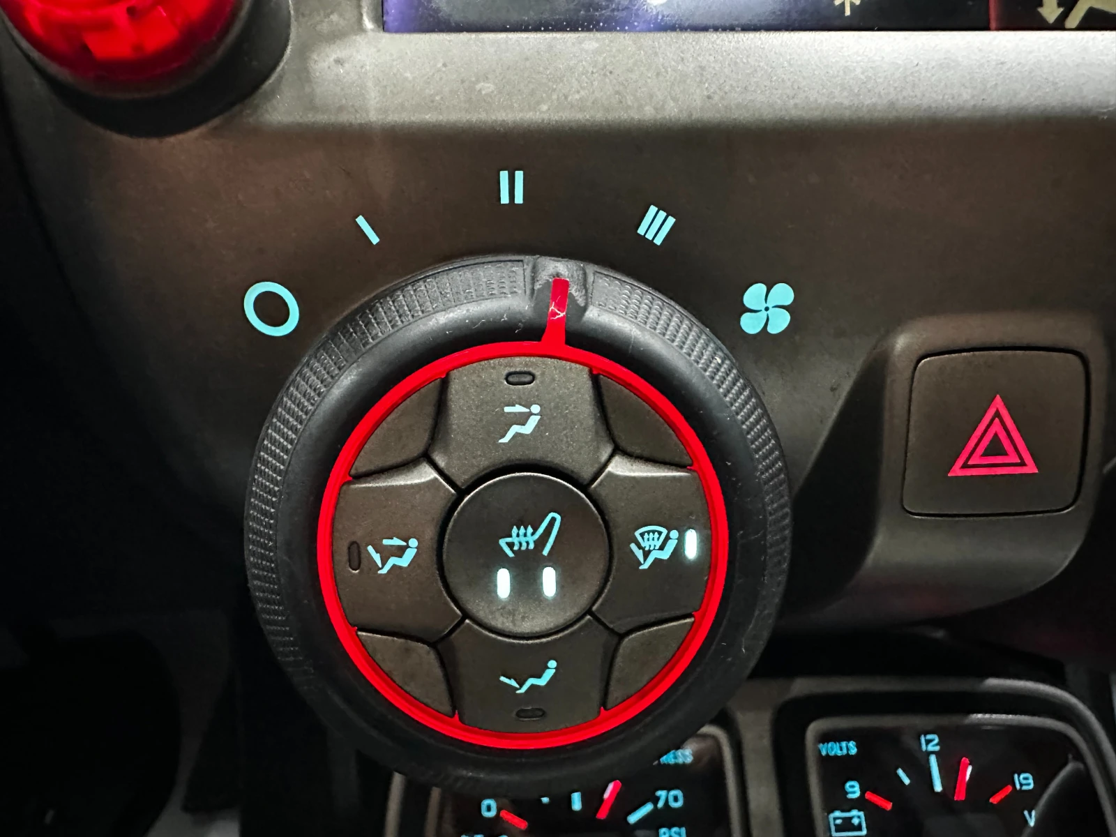 Chevrolet Camaro 3.6i 324 к.с. , снимка 13 - Автомобили и джипове - 56369350
