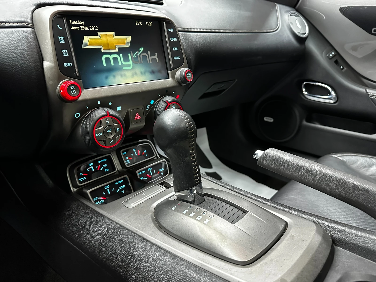 Chevrolet Camaro 3.6i 324 к.с. , снимка 11 - Автомобили и джипове - 56369350