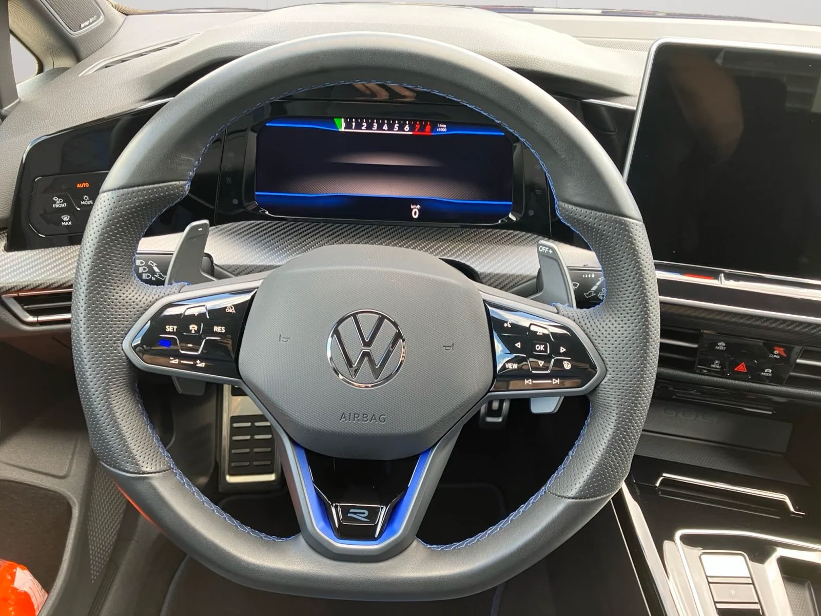 VW Golf R* AKRAPOVIC* H&K* HEAD-UP* CAM* DISTR*  | Mobile.bg � ����������� 4