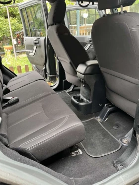 Jeep Wrangler Sahara, снимка 11
