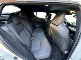 Toyota C-HR Лизинг: 290 евро / месец - 3990 € / 7803.76 лв. - 56625680 11
