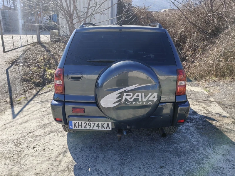 Toyota Rav4 2.0 D4D, снимка 9 - Автомобили и джипове - 49358272