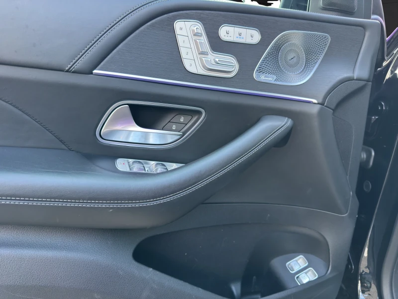 Mercedes-Benz GLE 400 d* AMG* AIRMATIC* EXCLUSIVE* PANO* BURMESTER* , снимка 8 - Автомобили и джипове - 51434863