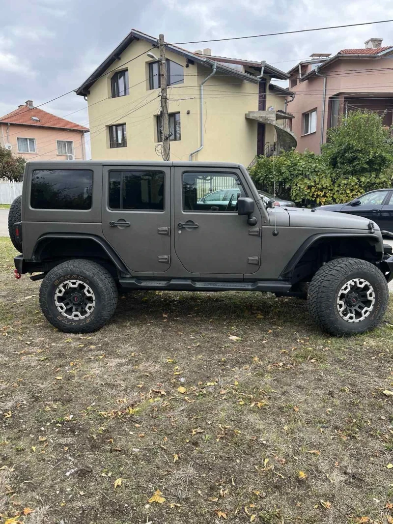 Jeep Wrangler Sahara, снимка 3 - Автомобили и джипове - 52027647