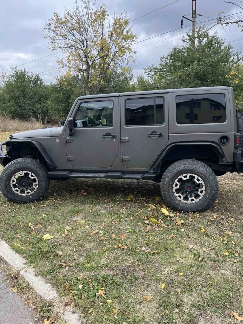 Jeep Wrangler Sahara, снимка 2 - Автомобили и джипове - 52027647