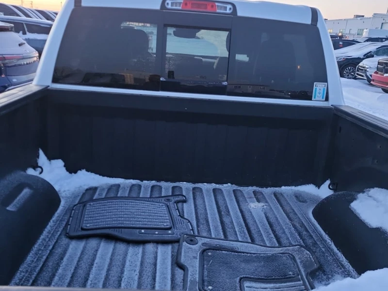 Dodge RAM 1500 * LIMITED CREW CAB SHORT BED * CARFAX * БЕЗ ПЪРВОН, снимка 16 - Автомобили и джипове - 53111488