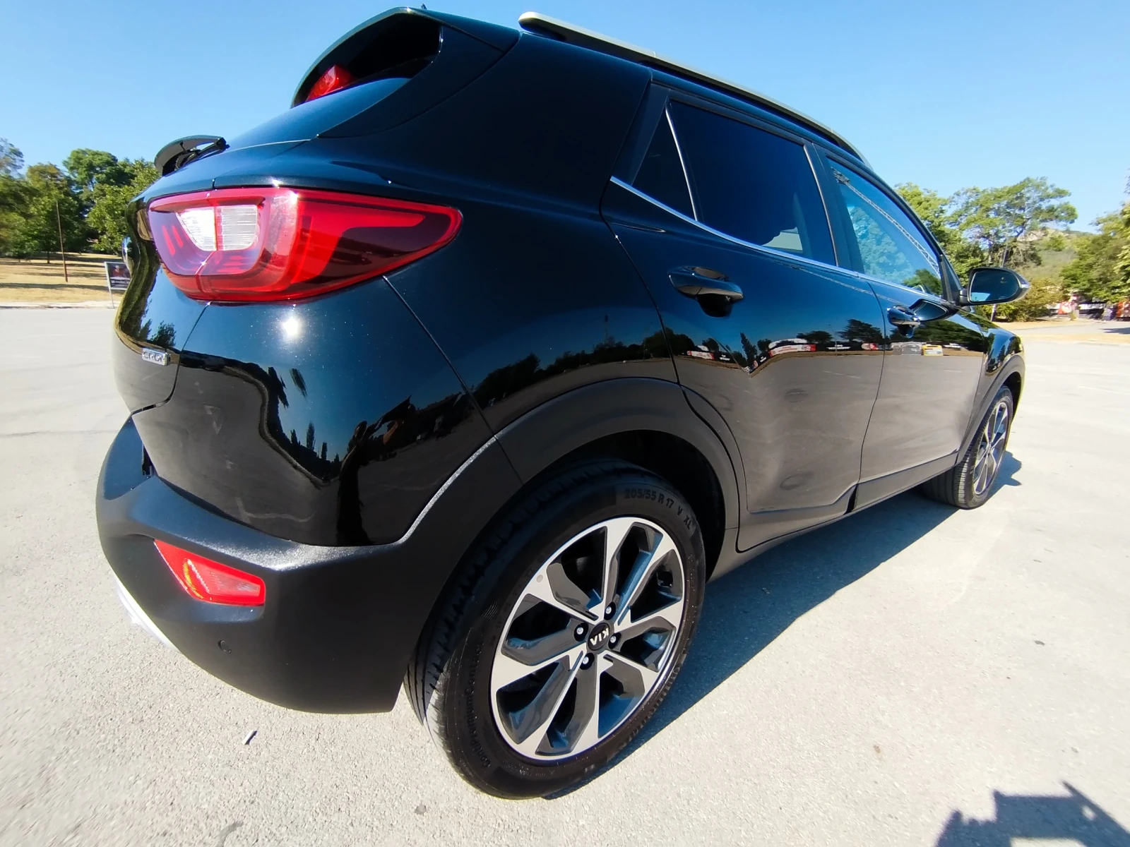 Kia Stonic 1.6 CRDi Style FULL НАВИ КАМЕРА КОЖА - изображение 4