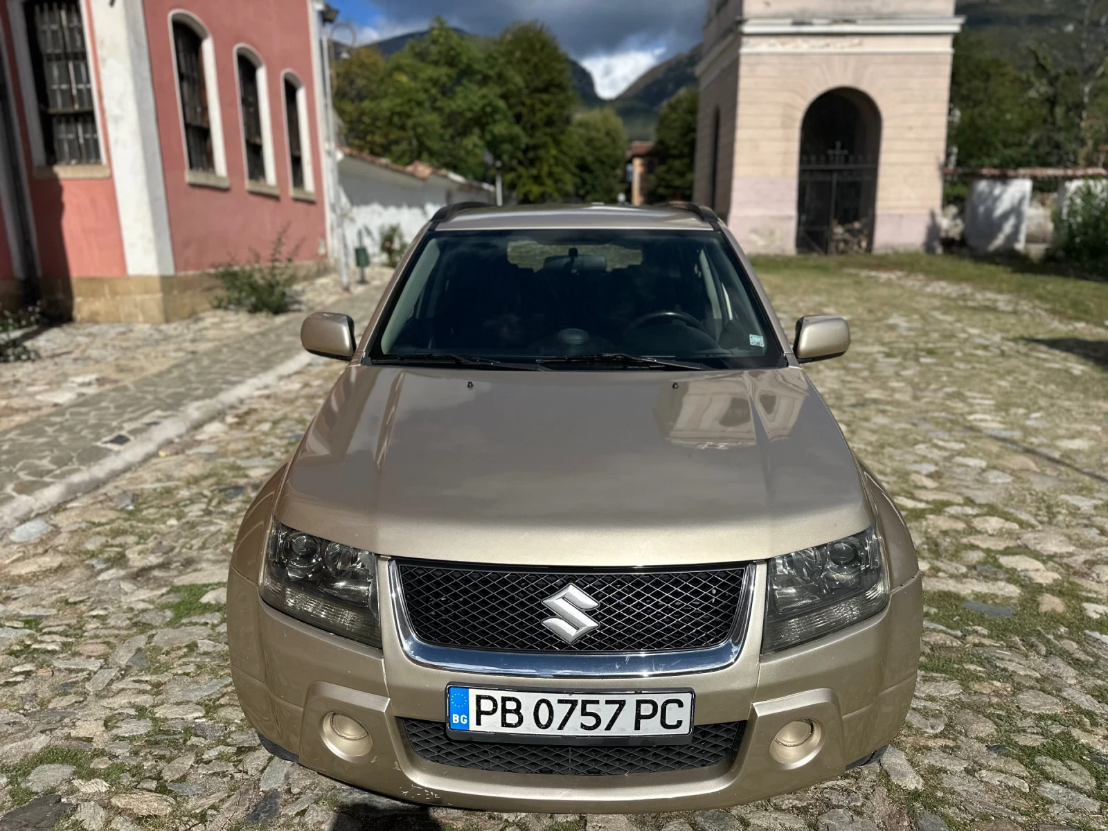 Suzuki Grand vitara 2.0/ГАЗОВ ИНЖ/АВТОМАТИК/4Х4 - изображение 9