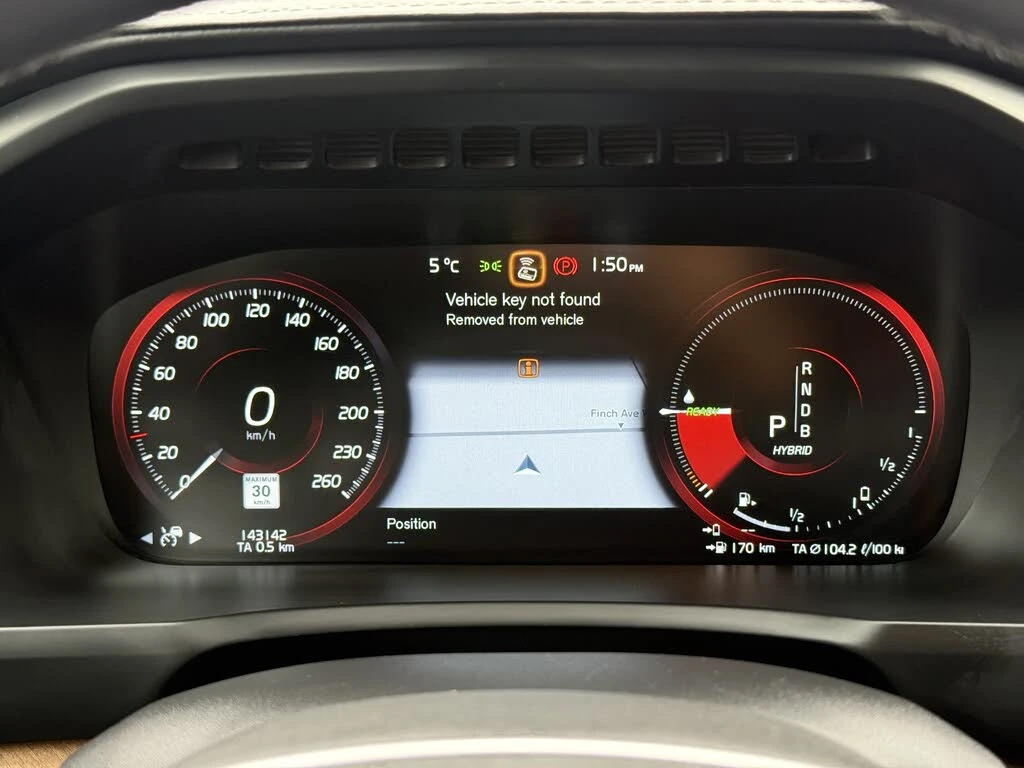 Volvo Xc90 HYBRID* DIGITAL* DISTRONIC* PANO* B&W* ОБДУХ* 7МЕС - изображение 9