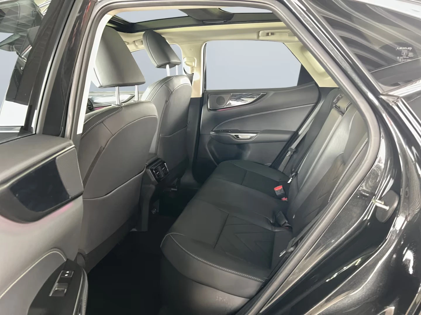 Lexus NX 350h 2.5HEV/243HP/FWD/EXECUTIVE/PANO/360/MEMO/LED/842g | Mobile.bg � ����������� 14