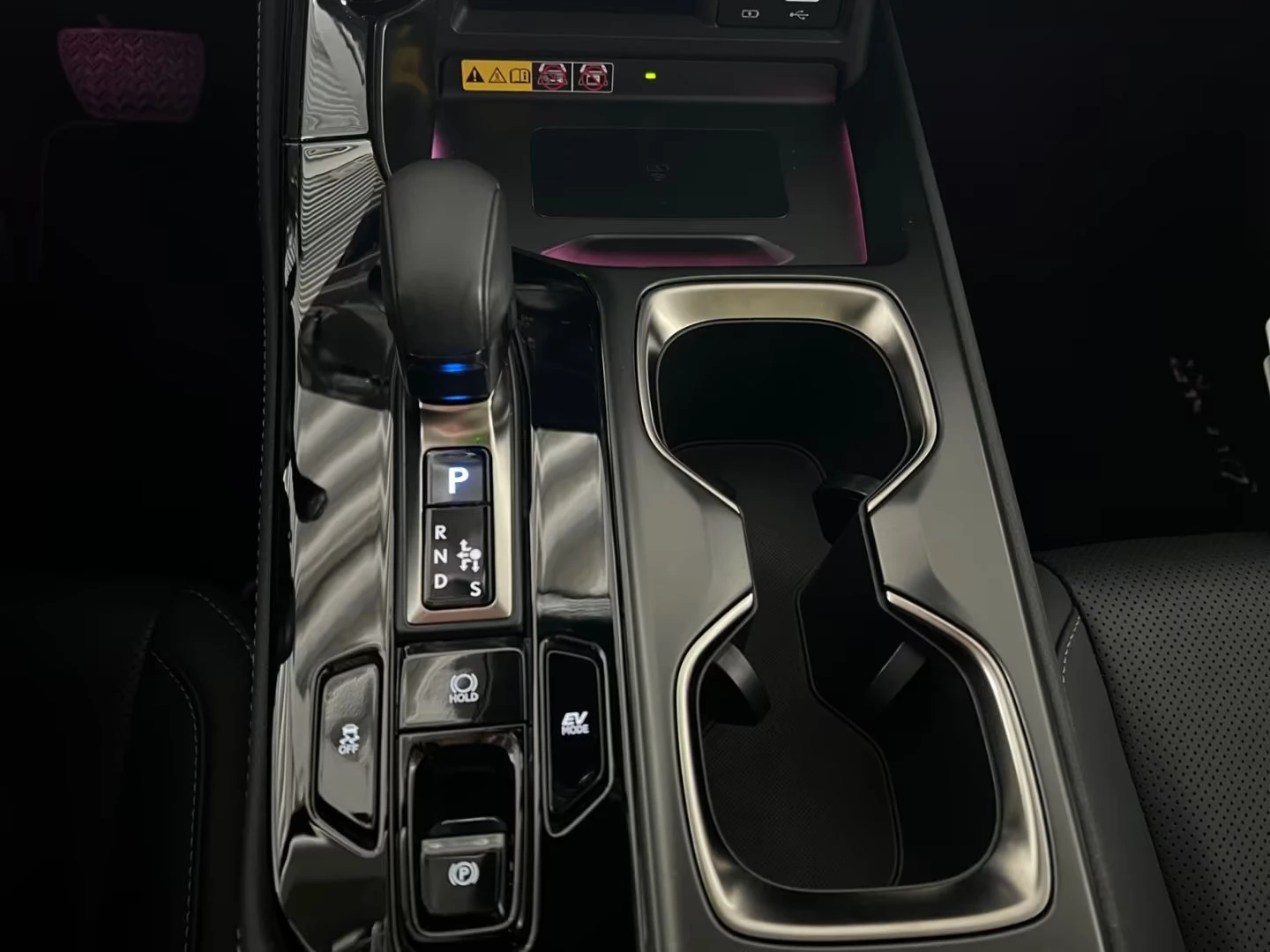 Lexus NX 350h 2.5HEV/243HP/FWD/EXECUTIVE/PANO/360/MEMO/LED/842g | Mobile.bg � ����������� 12