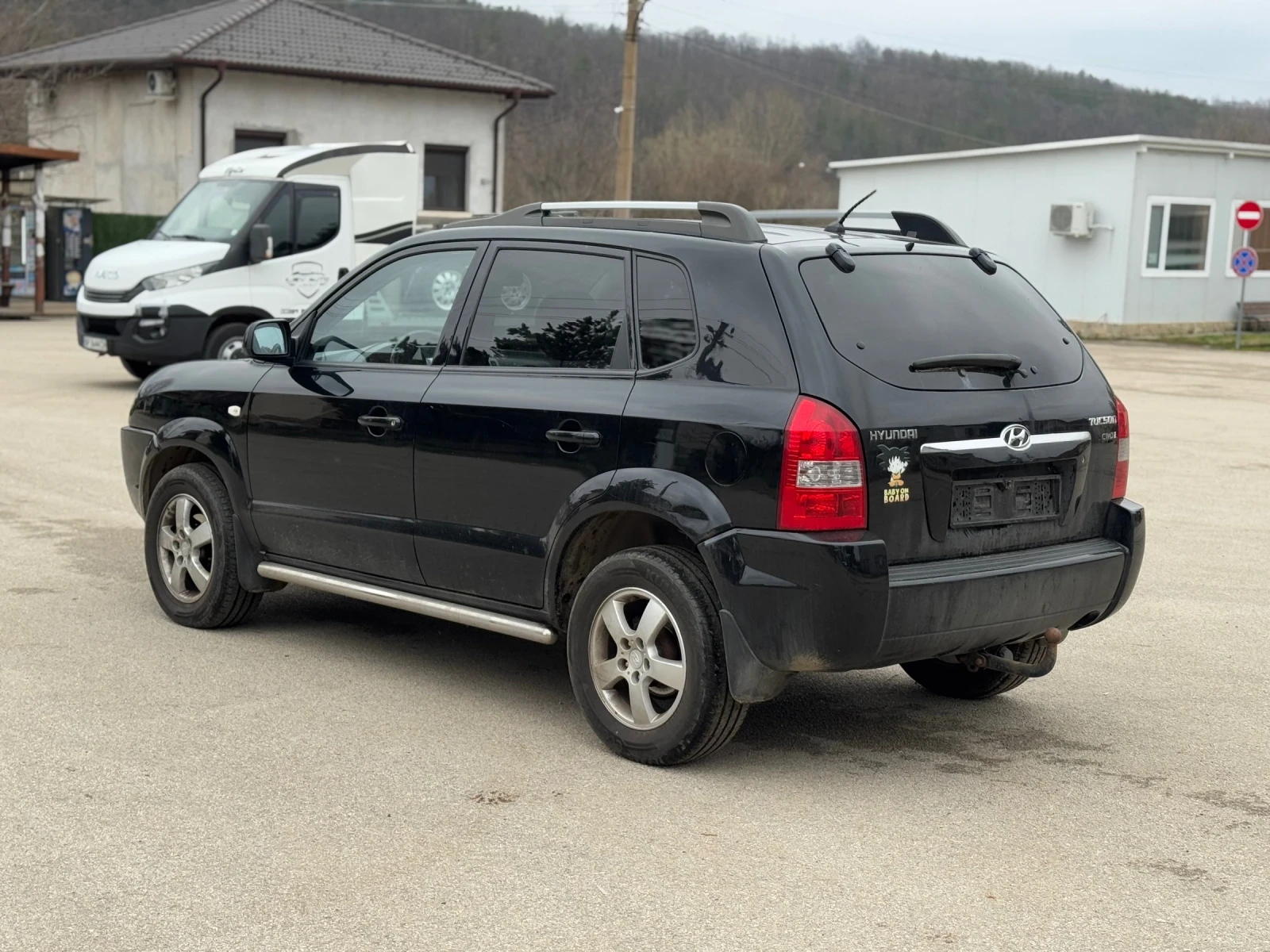 Hyundai Tucson 2.0i* Климатроник* , снимка 3 - Автомобили и джипове - 53951512