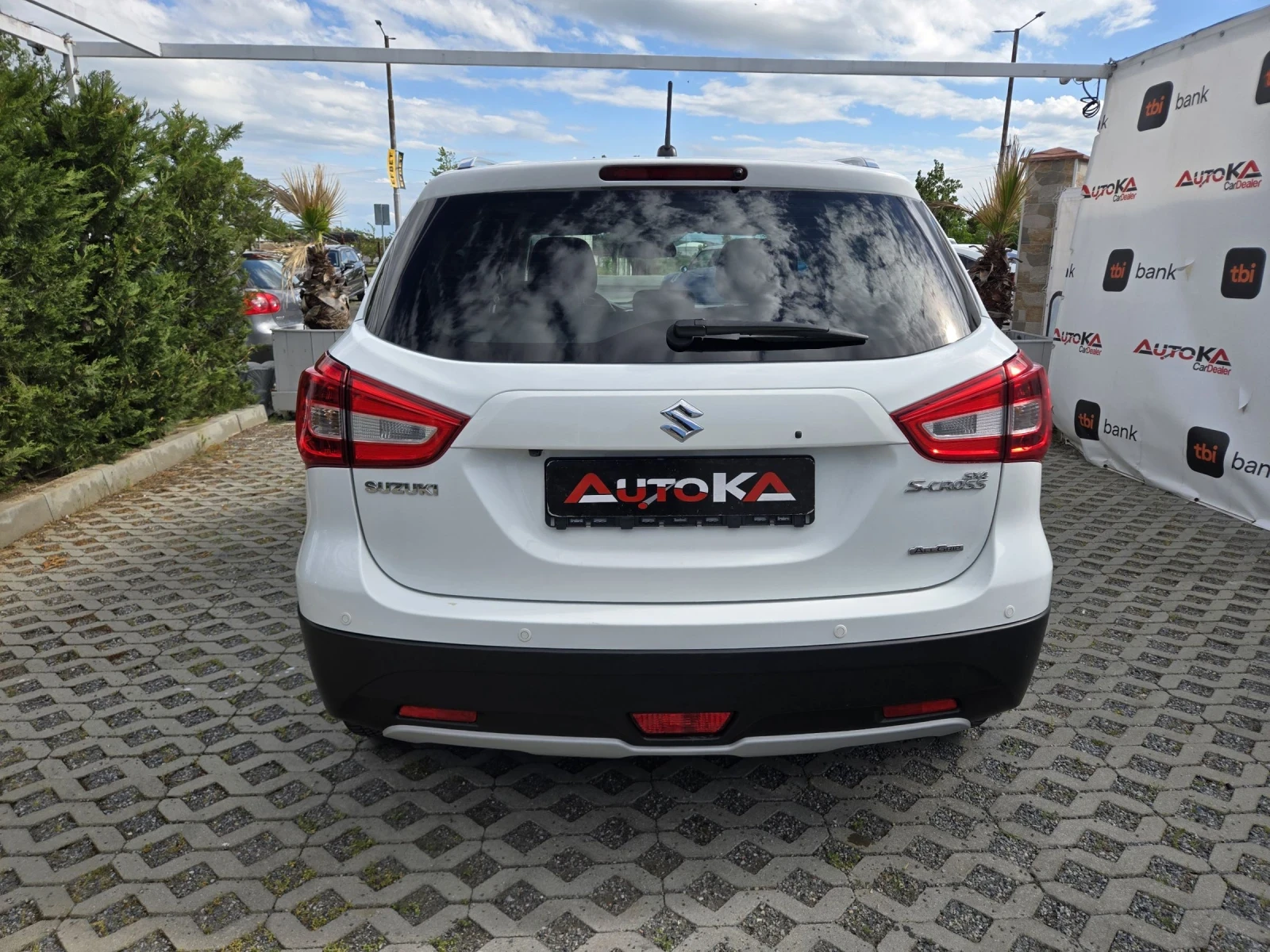 Suzuki SX4 S-Cross 1.6DDIS-120кс= ALLGRIP= АВТОМАТ= FACE= DISTR= PANO, снимка 4 - Автомобили и джипове - 54544185