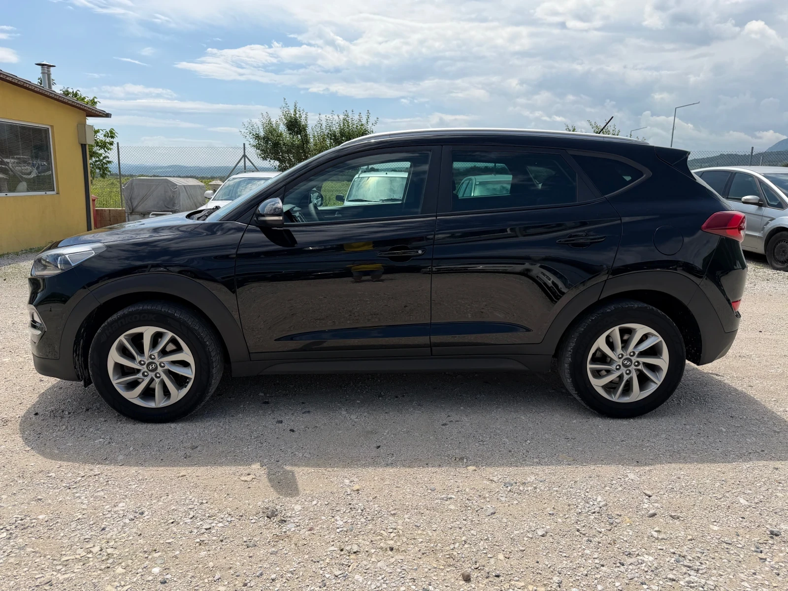 Hyundai Tucson 1.7/116кс 2WD EVRO6 150000км Сервизни документи, снимка 4 - Автомобили и джипове - 54808139