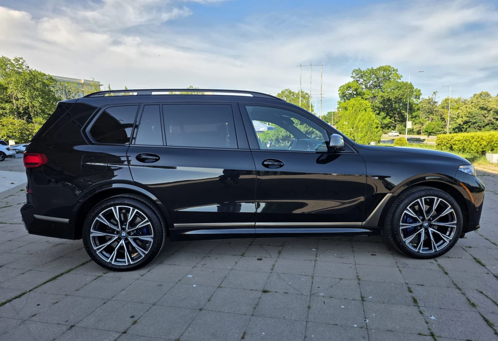 BMW X7 M50i Performance, снимка 8 - Автомобили и джипове - 54861563