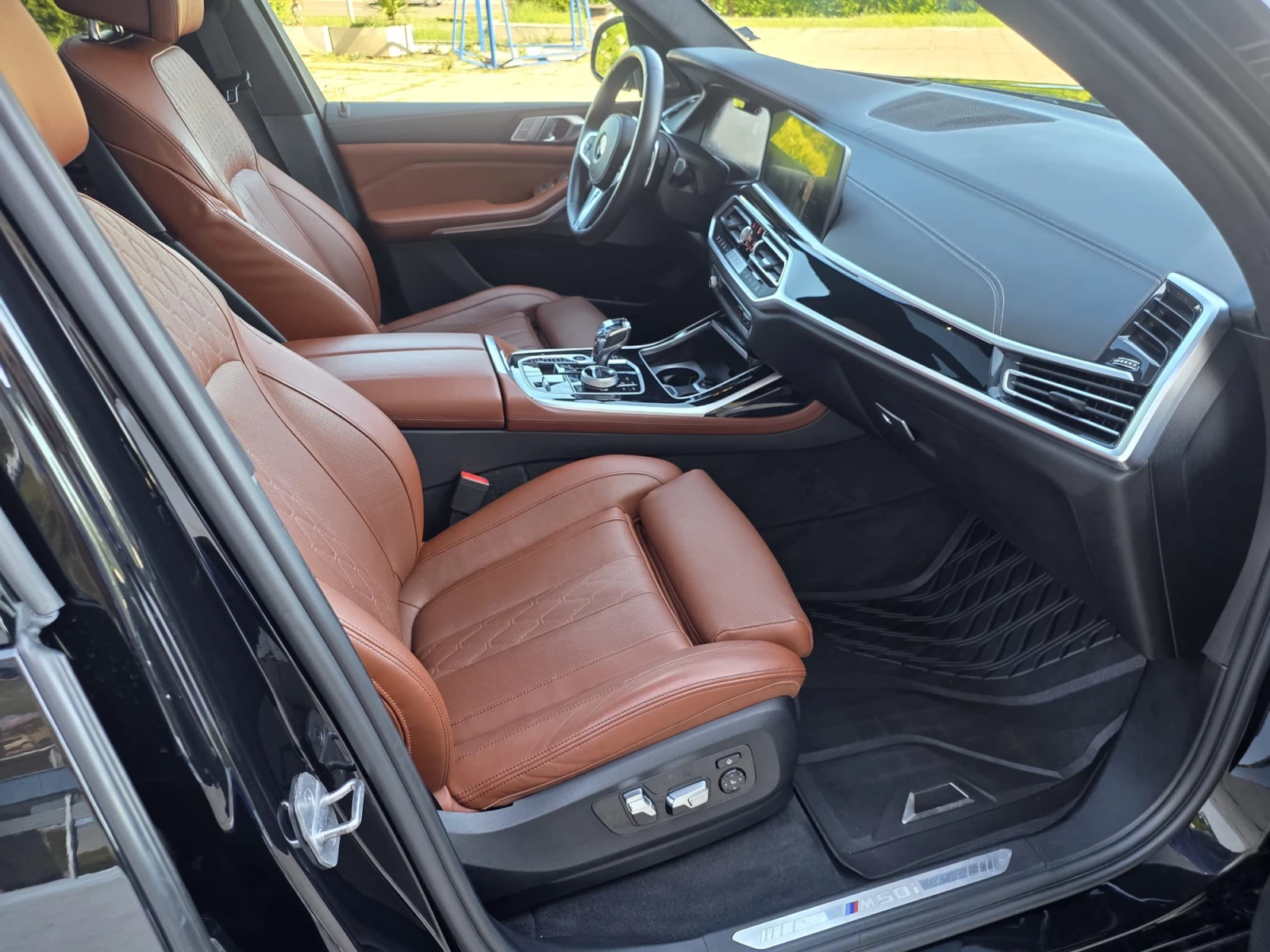BMW X7 M50i Performance, снимка 15 - Автомобили и джипове - 54861563