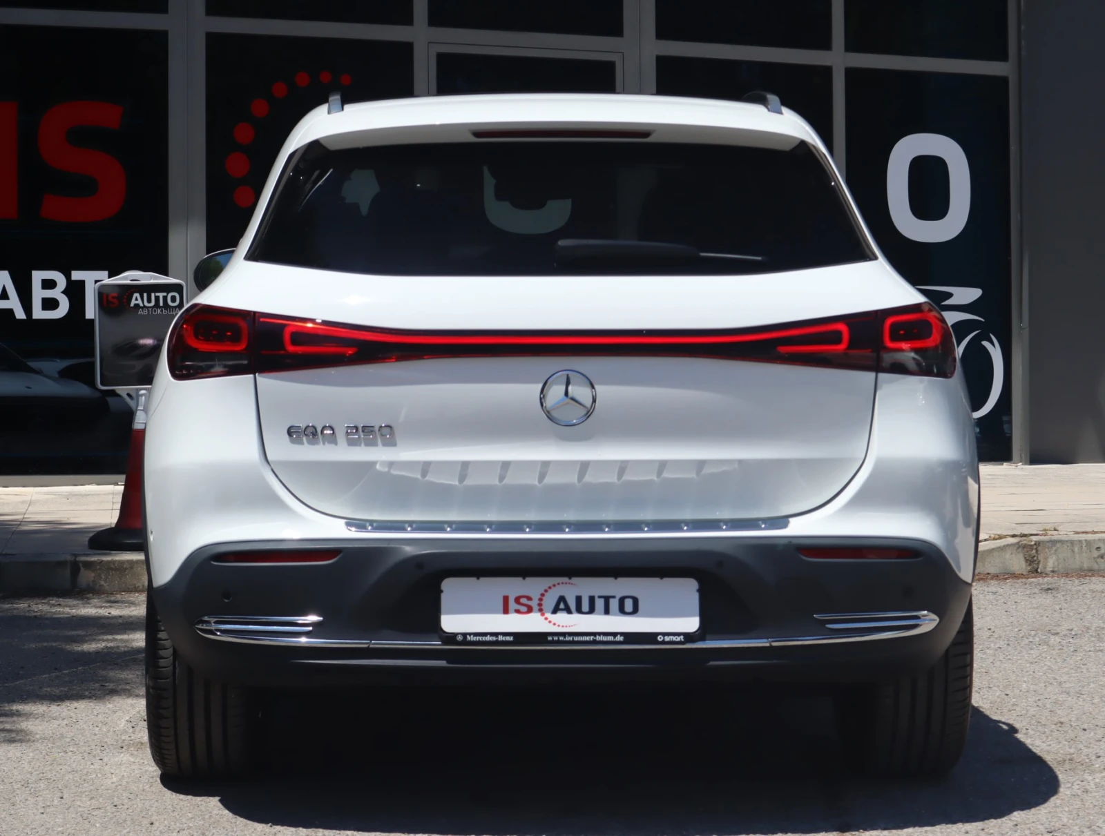 Mercedes-Benz EQA 250/Burmester/������ 360/Lane Assist/Blind Assist/ | Mobile.bg � ����������� 5