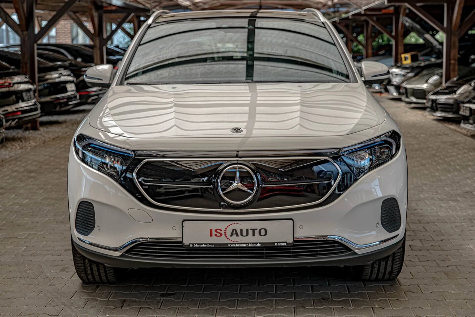 Mercedes-Benz EQA 250/Burmester/Камера 360/Lane Assist/Blind Assist/