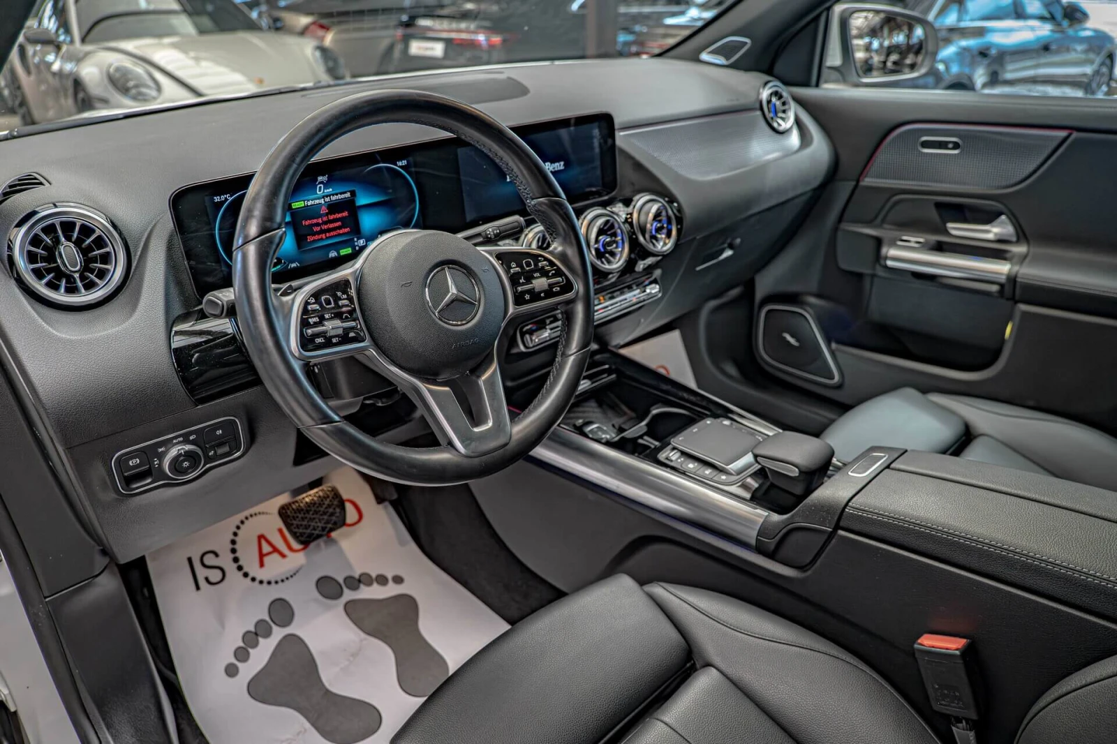 Mercedes-Benz EQA 250/Burmester/Камера 360/Lane Assist/Blind Assist/, снимка 7 - Автомобили и джипове - 55078811