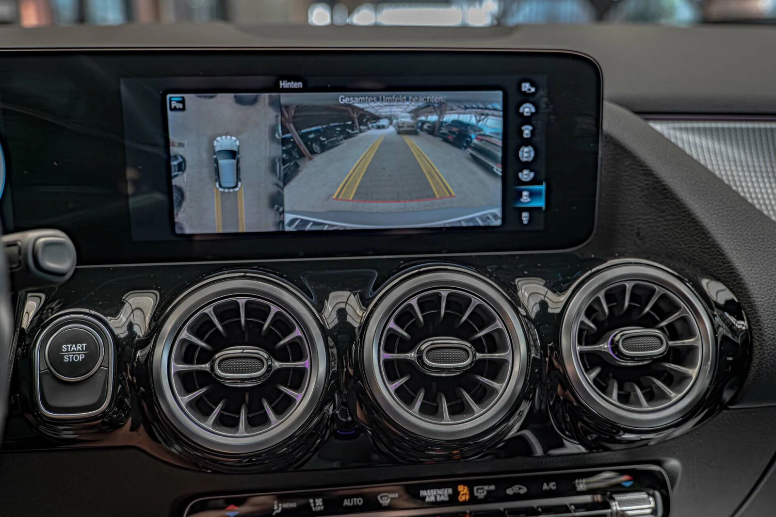 Mercedes-Benz EQA 250/Burmester/Камера 360/Lane Assist/Blind Assist/, снимка 12 - Автомобили и джипове - 55078811