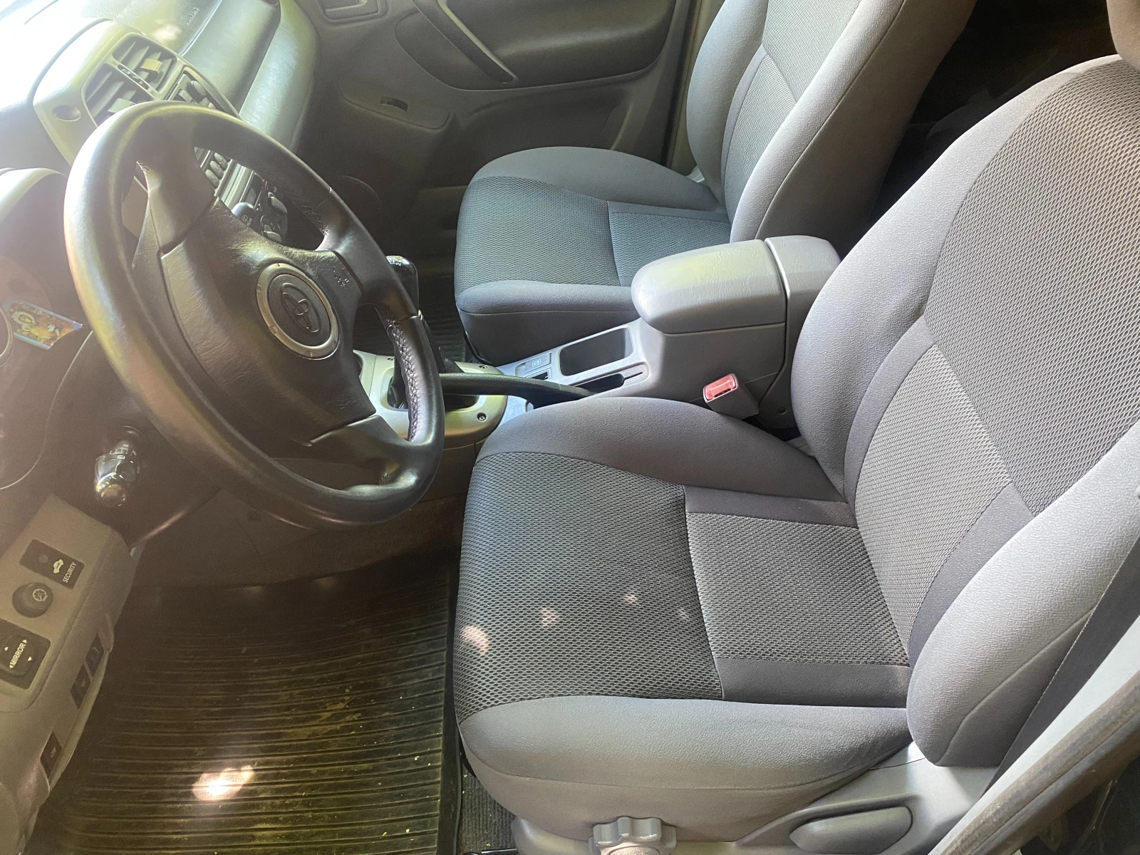 Toyota Rav4 4х4 D-4D, снимка 5 - Автомобили и джипове - 55162075