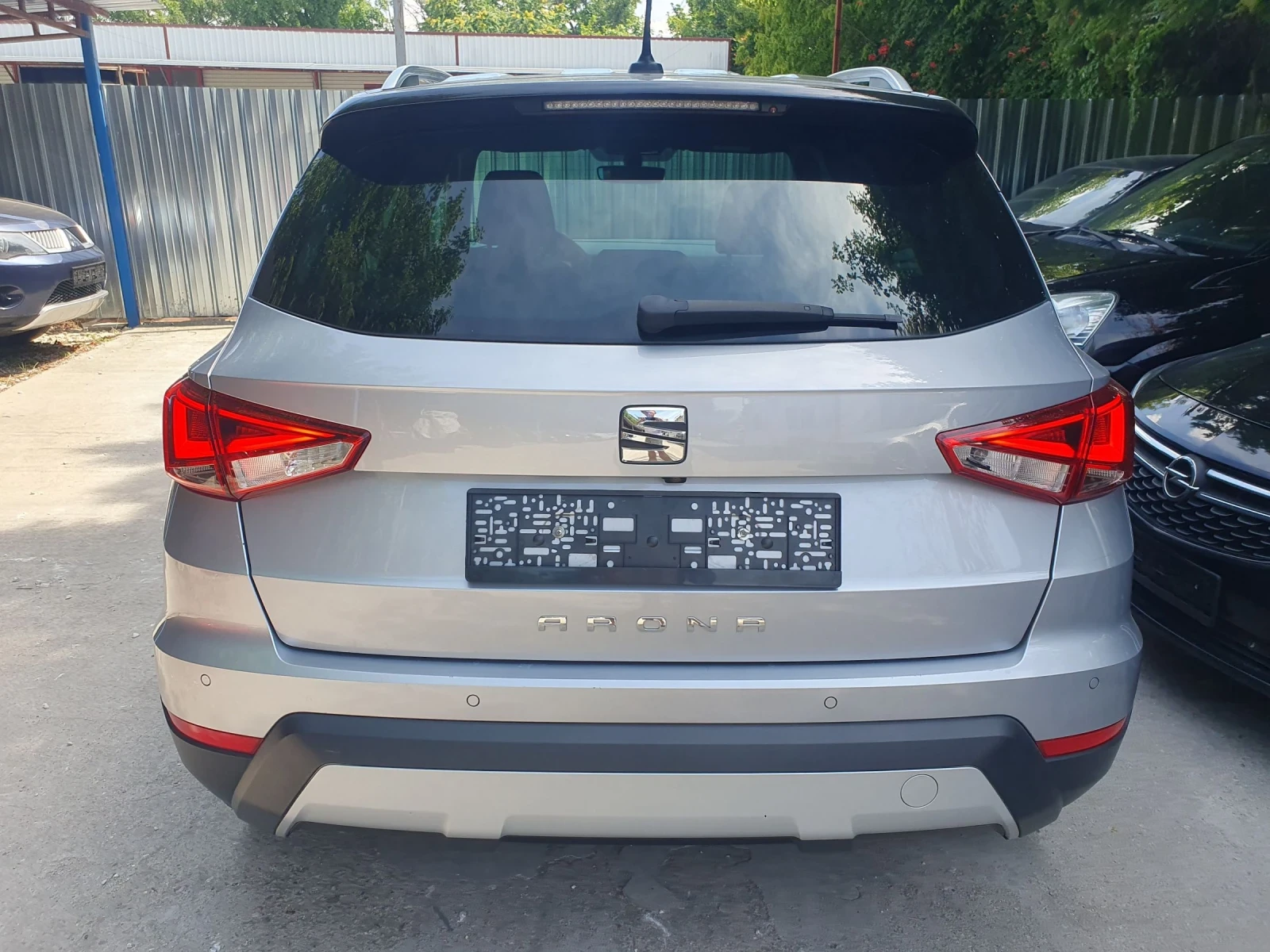 Seat Arona 1.6 TDI AUT NAVI KAMERA DIGITAL , снимка 5 - Автомобили и джипове - 55206129