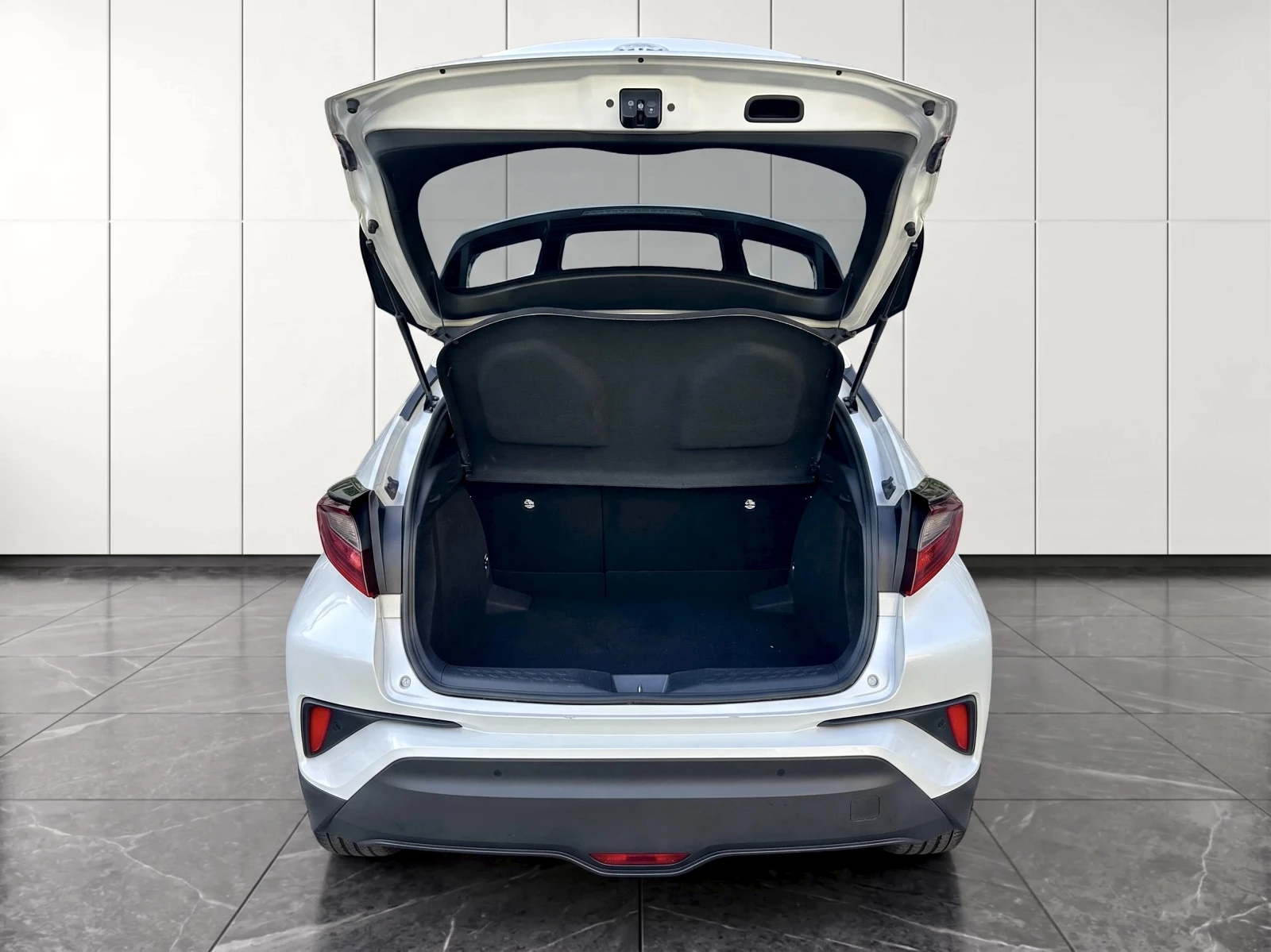 Toyota C-HR Лизинг: 290 евро / месец, снимка 12 - Автомобили и джипове - 55534117