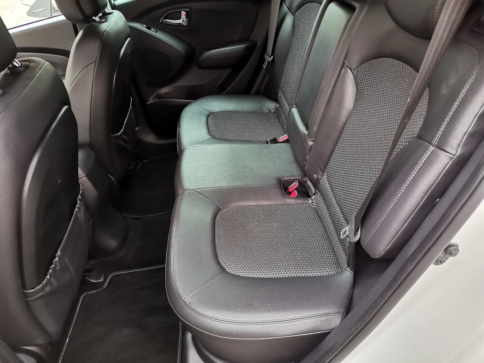 Hyundai IX35 1, 7cdti фейс/панорама, снимка 12 - Автомобили и джипове - 55682493