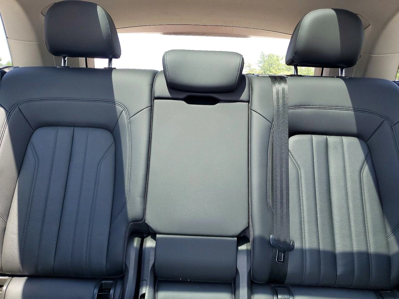 Audi Q5 2.0l Premium Plus, снимка 10 - Автомобили и джипове - 55956657