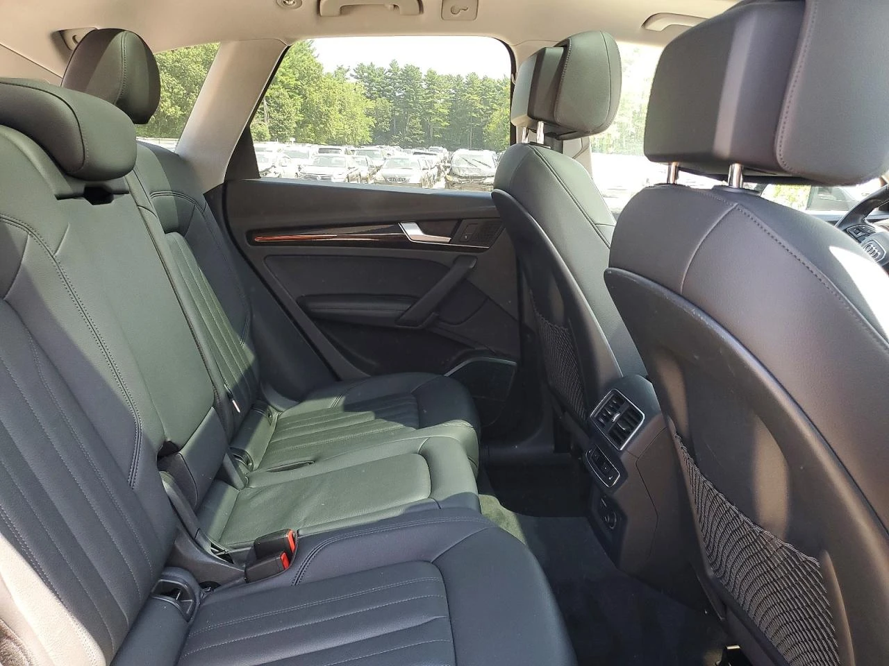 Audi Q5 2.0l Premium Plus, снимка 11 - Автомобили и джипове - 55956657
