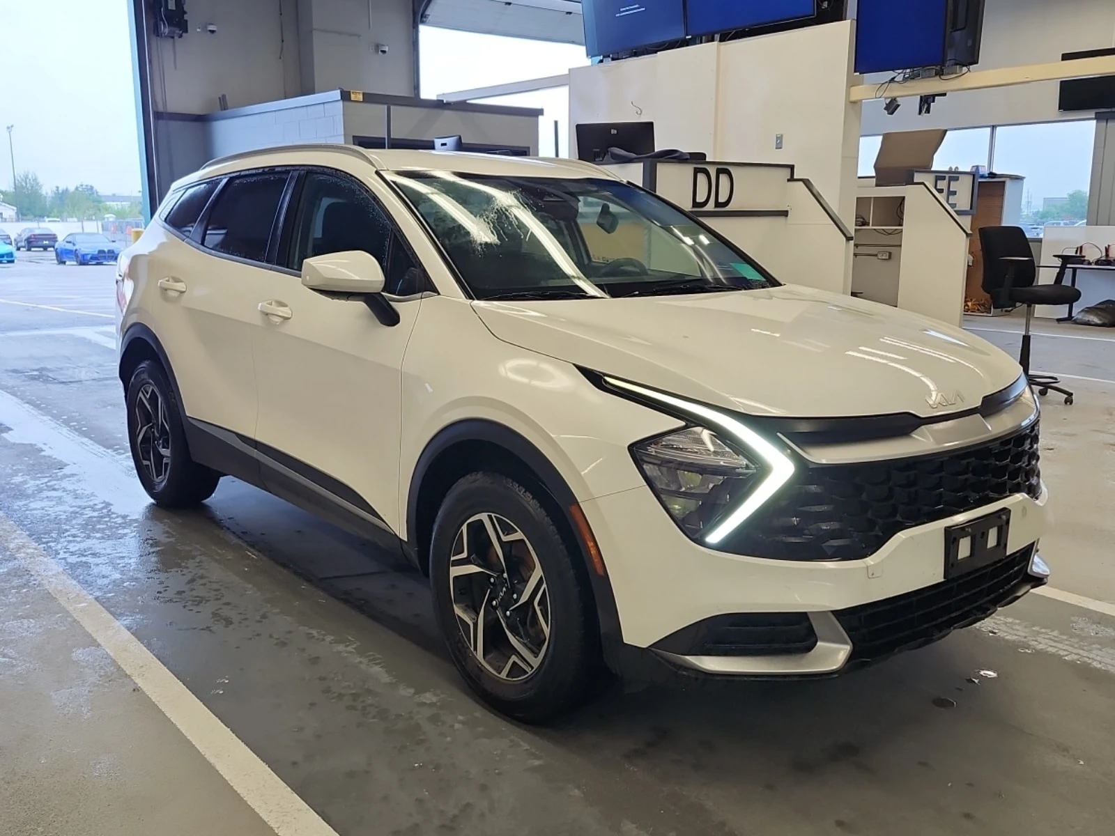 Kia Sportage * LX * АВТОКРЕДИТ БЕЗ ПЪРВОНАЧАЛНА ВНОСКА, снимка 2 - Автомобили и джипове - 56082122