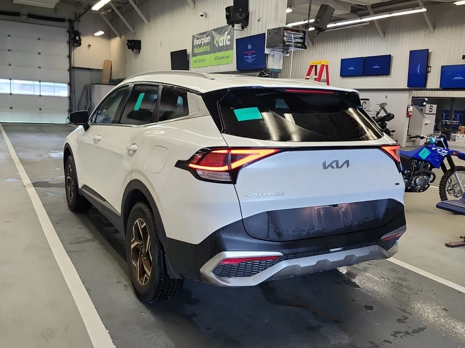 Kia Sportage * LX * АВТОКРЕДИТ БЕЗ ПЪРВОНАЧАЛНА ВНОСКА, снимка 4 - Автомобили и джипове - 56082122