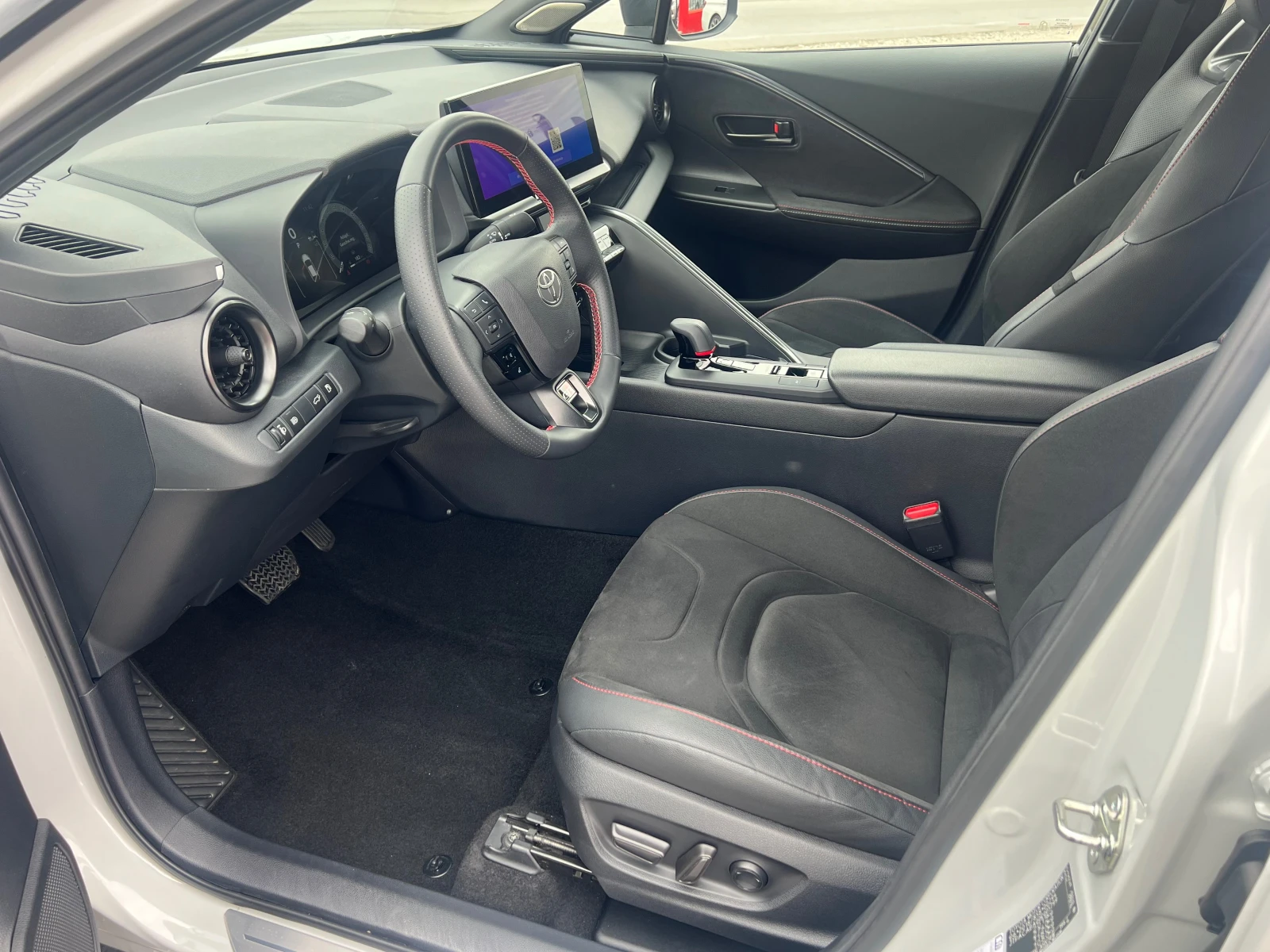 Toyota C-HR GR SPORT AWD 2.0 HYBRID GERMANY, снимка 14 - Автомобили и джипове - 56083418