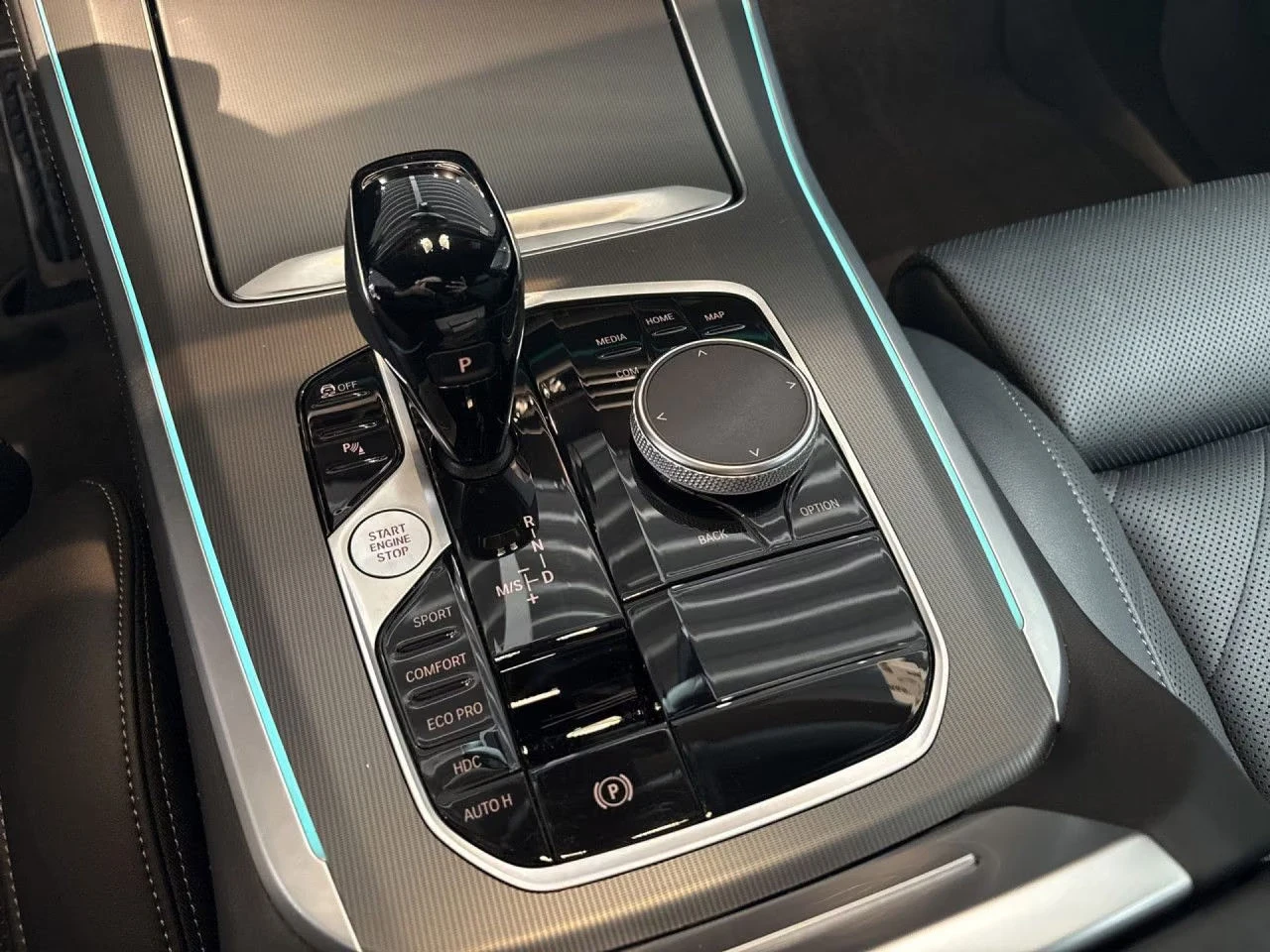 BMW X5 30d/M-SPORT/286HP/MEMO/CAM/ACC/CPLAY/LED/NAVI/694q, снимка 10 - Автомобили и джипове - 56199567