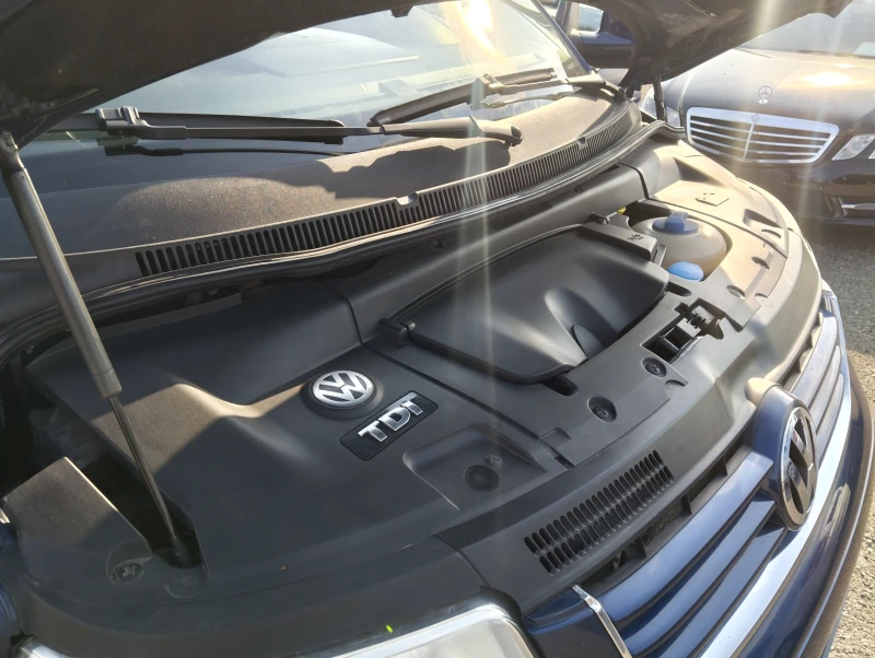VW Multivan 2.5TDI-Klima-Multivan, снимка 14 - Бусове и автобуси - 51031864