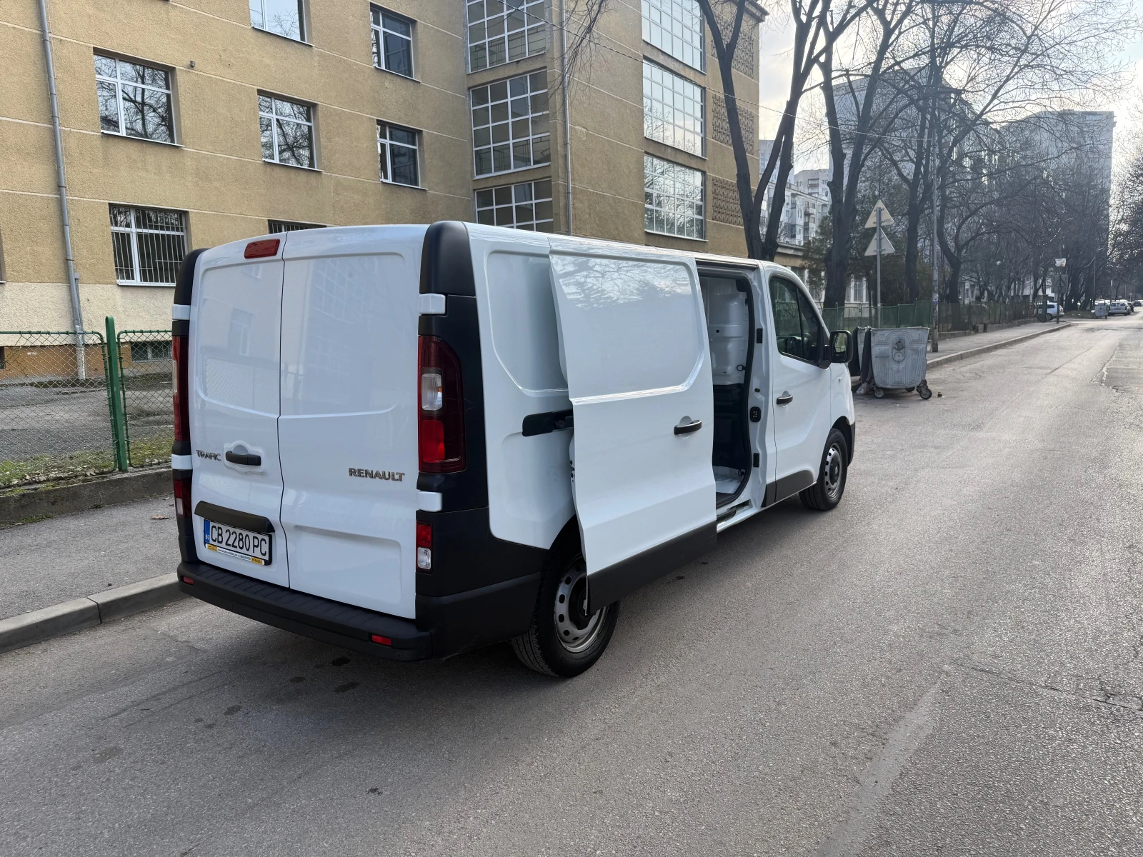 Renault Trafic, снимка 7 - Бусове и автобуси - 54114655