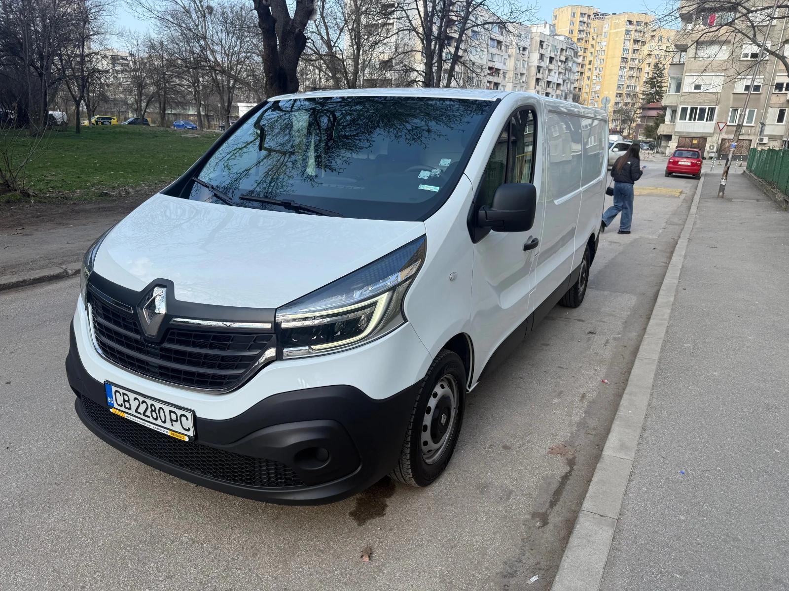 Renault Trafic, снимка 3 - Бусове и автобуси - 54114655