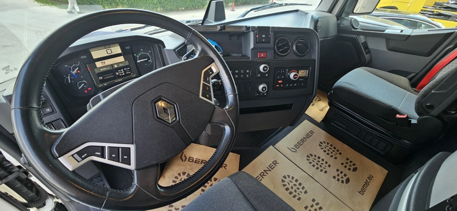 Renault T * 520* ЛИЗИНГ НА НОВИ ФИРМИ* , снимка 5 - Камиони - 55061695