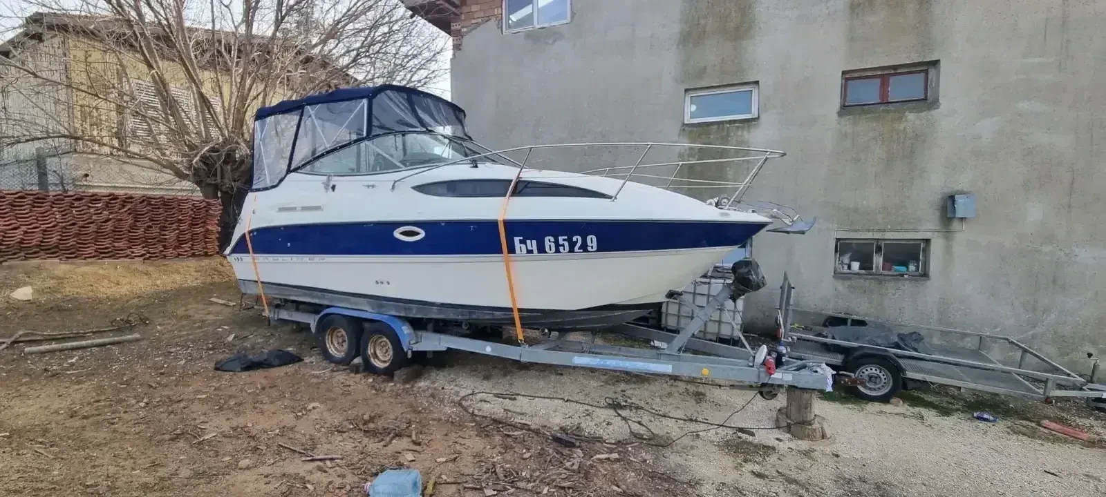 Моторна яхта Bayliner 245 sb, снимка 2 - Воден транспорт - 54938165