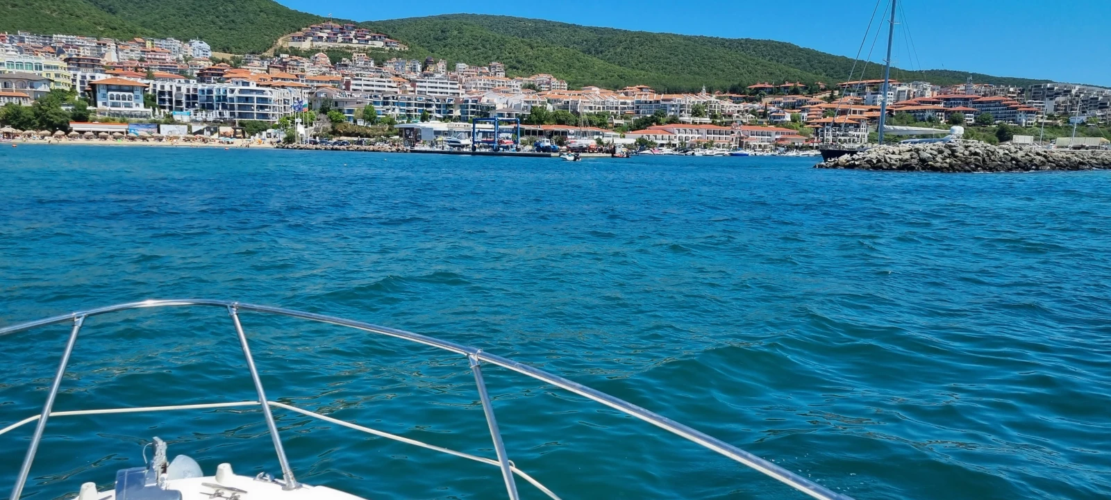 Моторна яхта Bayliner 245 sb, снимка 5 - Воден транспорт - 54938165