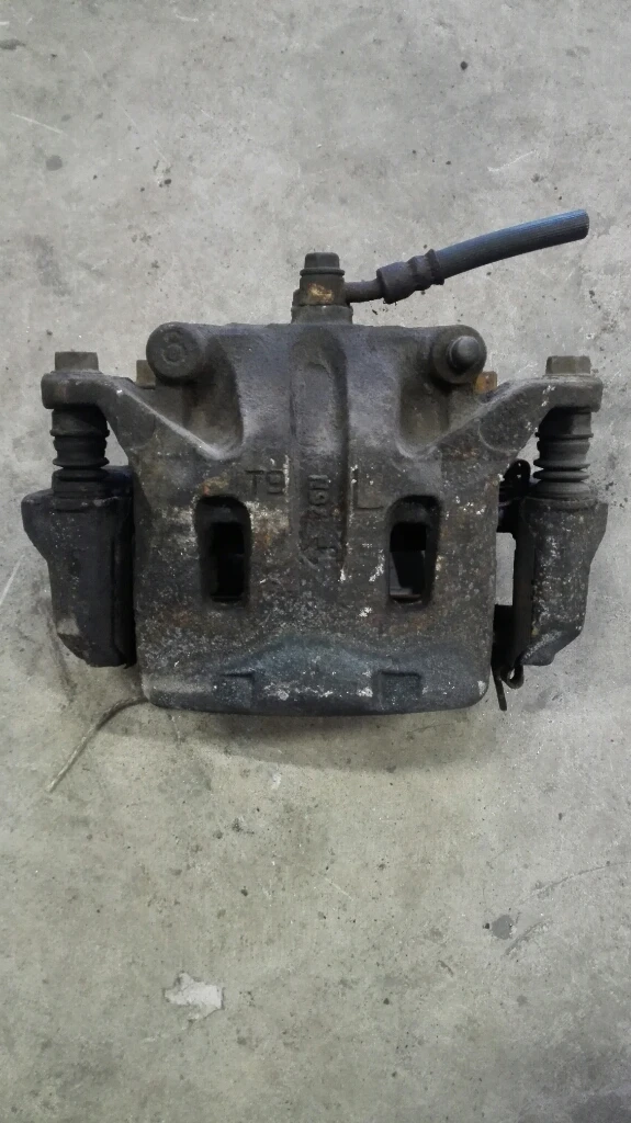 Спирачен апарат преден ляв Нисан Мурано 3.5Б (5)