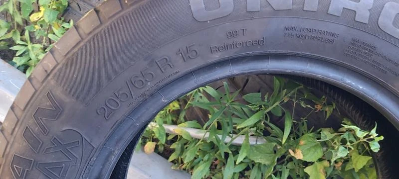 Гуми Летни 205/65R15, снимка 4 - Гуми и джанти - 33988342