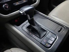 Kia Carnival 9-Seater Luxury, снимка 9