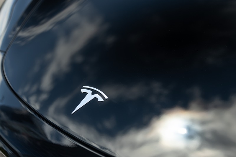 Tesla Model 3 LONG RANGE 4X4 ЕВРОПЕЙСКА, снимка 8 - Автомобили и джипове - 46392325