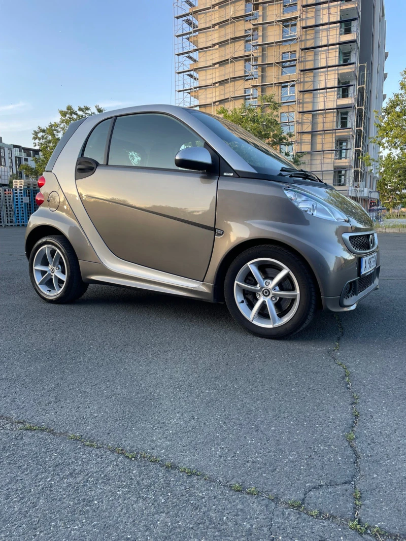 Smart Fortwo, снимка 2 - Автомобили и джипове - 47192715