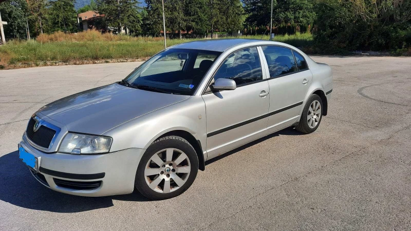 Skoda Superb 2.5 TDI, снимка 5 - Автомобили и джипове - 46921722